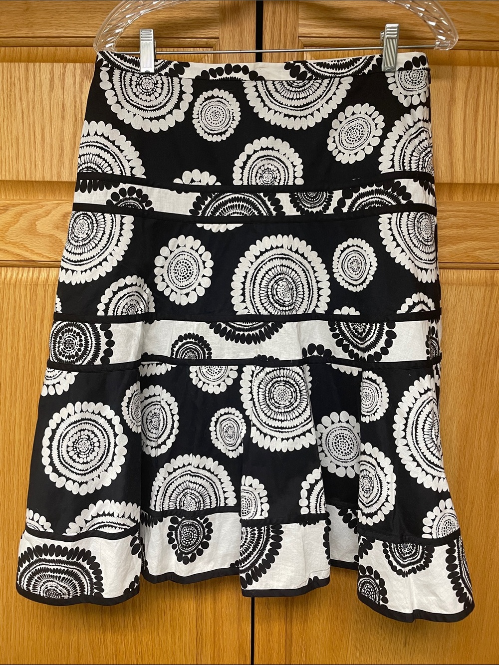 BCBGMaxAzria Black and White Cotton Skirt - Size 6